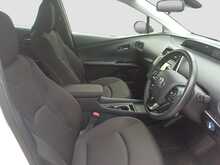 Toyota Prius S - U8008