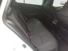 Toyota Prius S - U8008