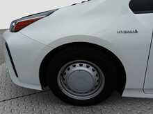 Toyota Prius S - U8008