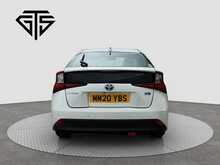 Toyota Prius S - U8010