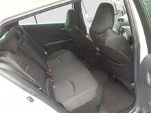 Toyota Prius S - U8010