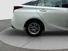 Toyota Prius S - U8010