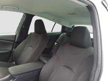 Toyota Prius S - U8010