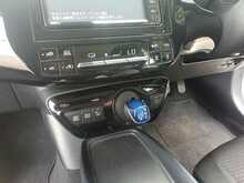 Toyota Prius S - U8012