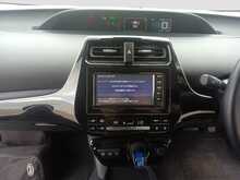 Toyota Prius S - U8012