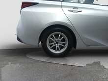 Toyota Prius S - U8012