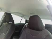 Toyota Prius S - U8012