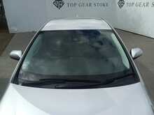 Toyota Prius S - U8012