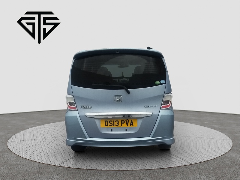 Honda Freed Hybrid Hybrid Jast-Selection - U8014