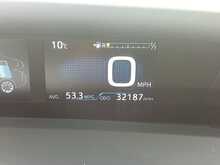 Toyota Prius S - U8015