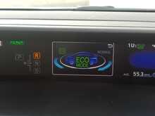 Toyota Prius S - U8015