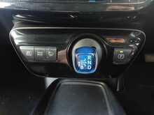 Toyota Prius S - U8015