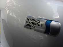 Toyota Prius S - U8015