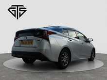 Toyota Prius S - U8015