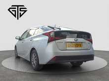 Toyota Prius S - U8015