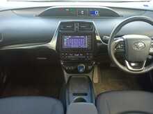 Toyota Prius S - U8015