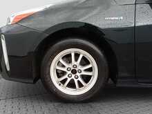 Toyota Prius S-TouringSelection - U8017