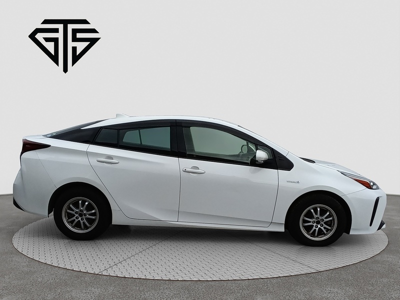 Toyota Prius S 4WD - U8018