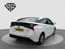 Toyota Prius S 4WD - U8018