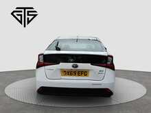 Toyota Prius S 4WD - U8018