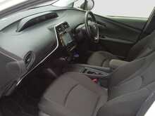 Toyota Prius S 4WD - U8018
