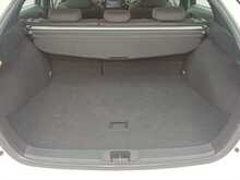 Toyota Prius S 4WD - U8018