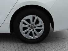 Toyota Prius S 4WD - U8018