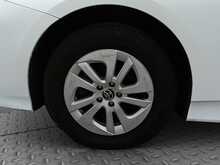 Toyota Prius S 4WD - U8018