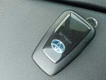 Toyota Prius S 4WD - U8018