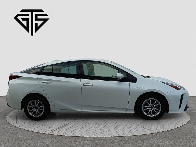 Toyota Prius S - U8025
