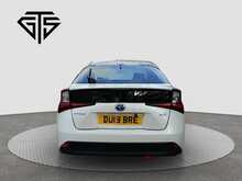 Toyota Prius S - U8025