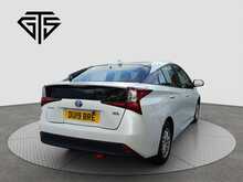 Toyota Prius S - U8025