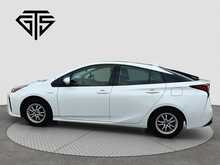 Toyota Prius S - U8025