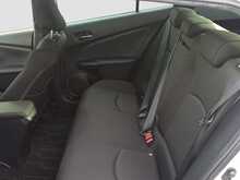 Toyota Prius S - U8025