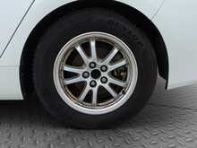 Toyota Prius S - U8025