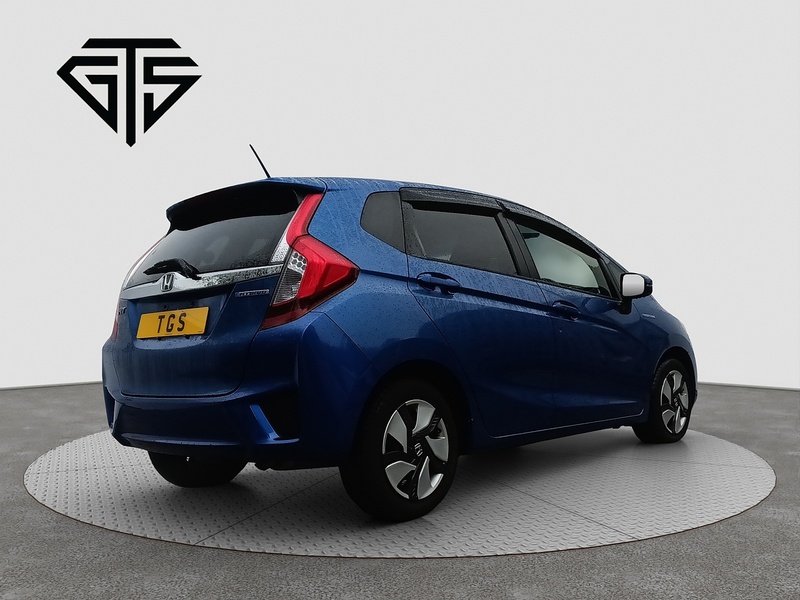 Honda FIT HYBRID
 F Package - U8030