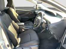 Toyota Prius S - U8033