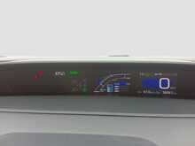 Toyota Prius S - U8036