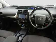 Toyota Prius S - U8036