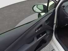 Toyota Prius S - U8036