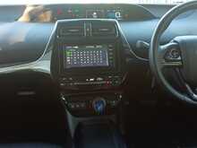 Toyota Prius S - U8037