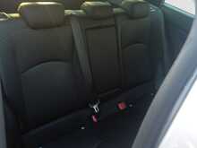 Toyota Prius S - U8037