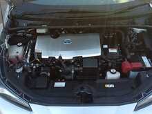 Toyota Prius S - U8037