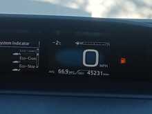 Toyota Prius S - U8037