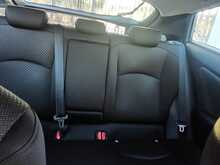 Toyota Prius S - U8037