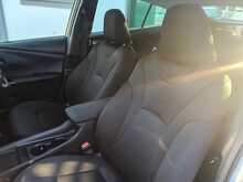 Toyota Prius S - U8037