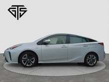 Toyota Prius S - U8038