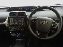 Toyota Prius S - U8038