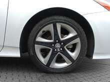 Toyota Prius S - U8038