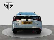 Toyota Prius S - U8039